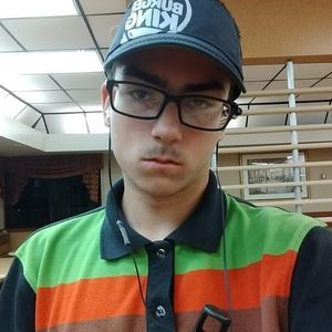 Meet your Posher, Casey